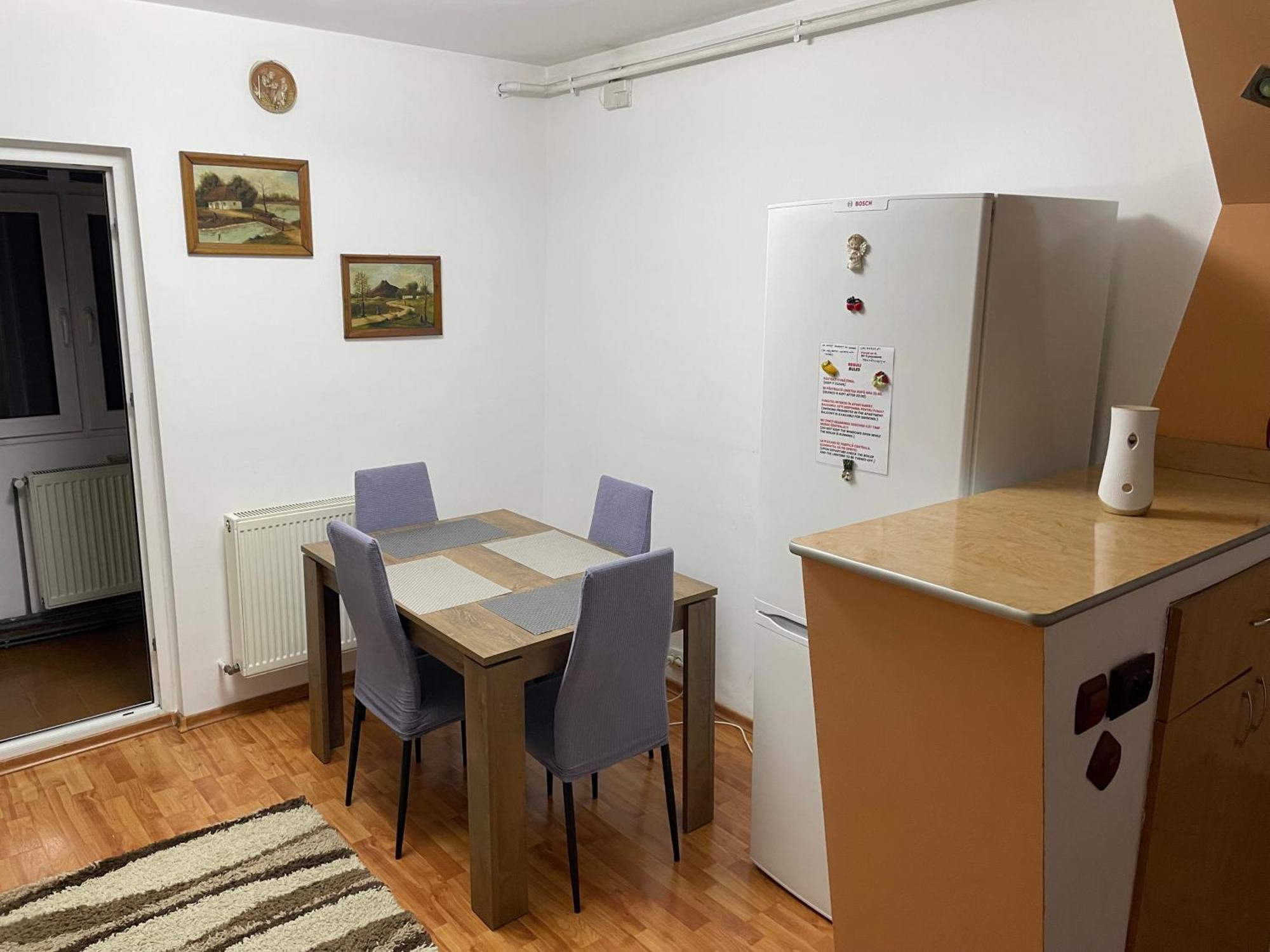 Apartament Petroşani Eksteriør billede
