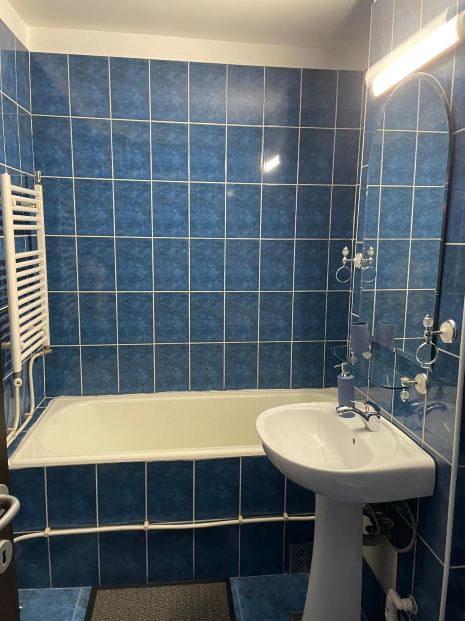 Apartament Petroşani Eksteriør billede